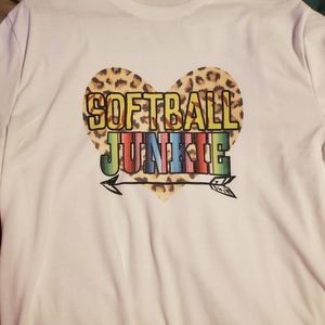 Womens Softball junkie tshirt men's large NEW
